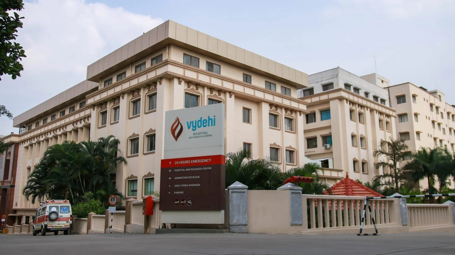 Vydehi Institute of Medical Sciences & Research Centre, Bangalore